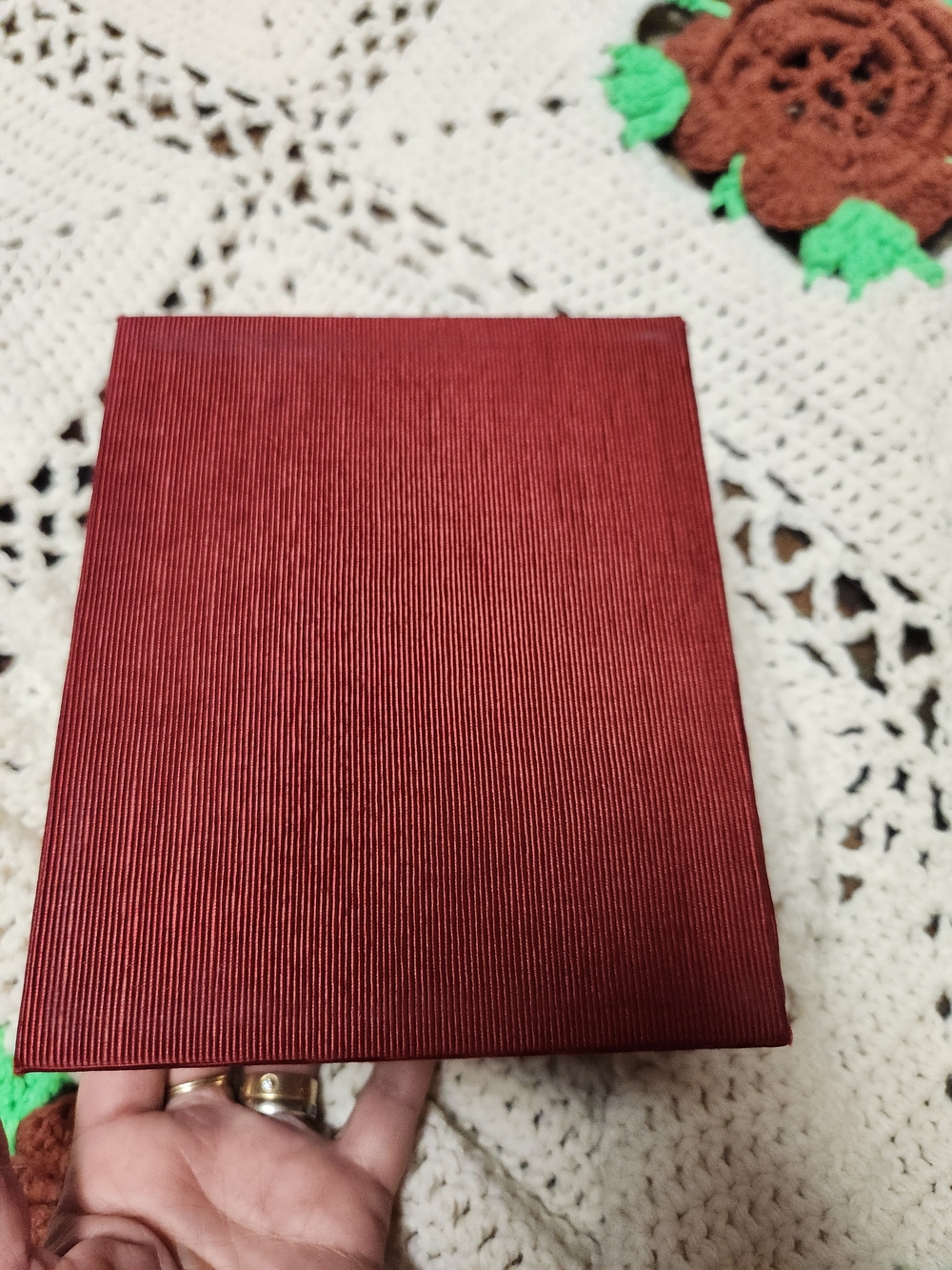 Salvatore Ferragamo Burgundy Lacquered Gift Box - Picture 3 of 9